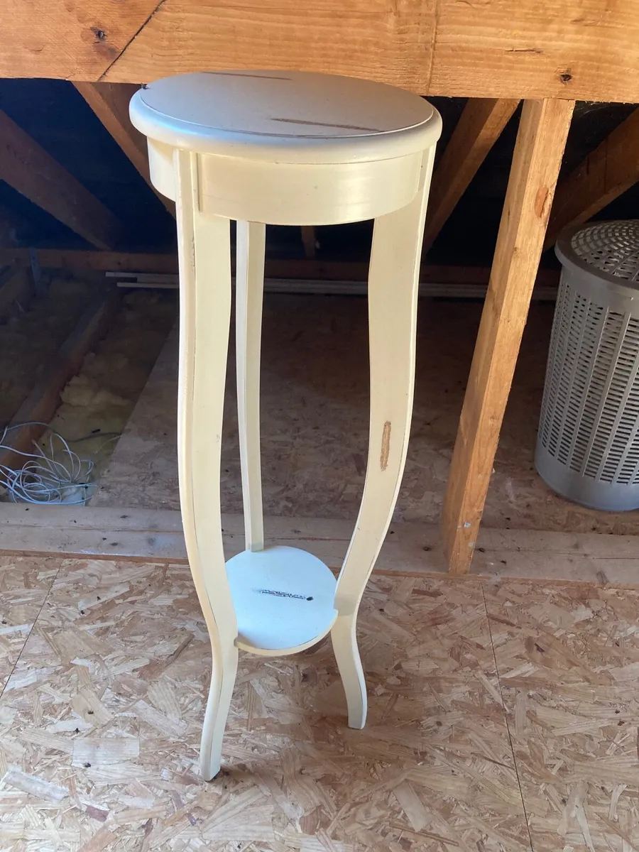 Table occasional