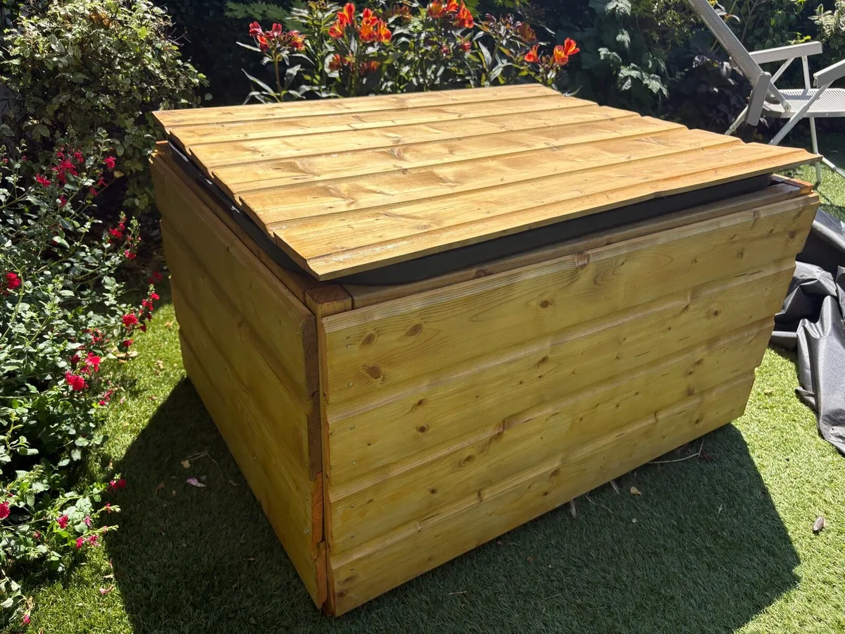 Outdoor Ice bath - Image 1