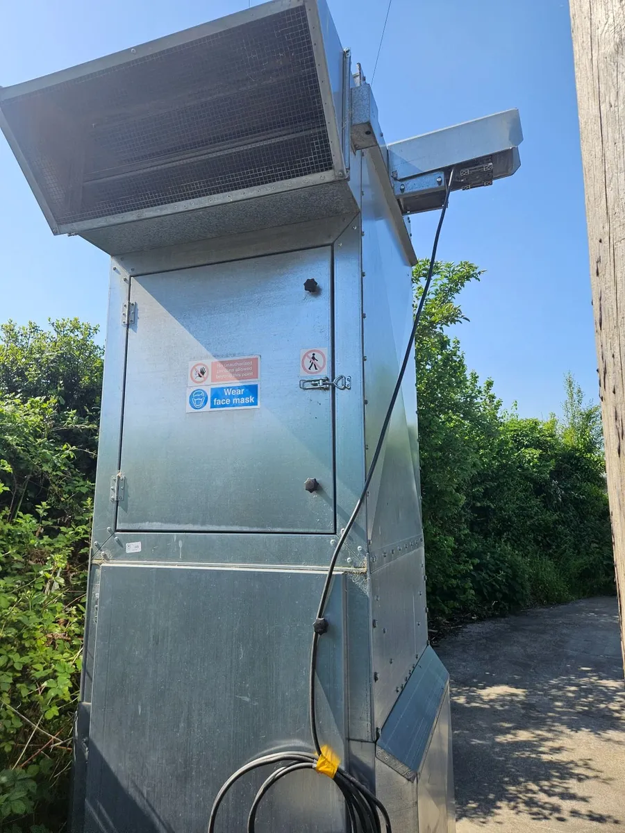 Dust extractor - Image 2