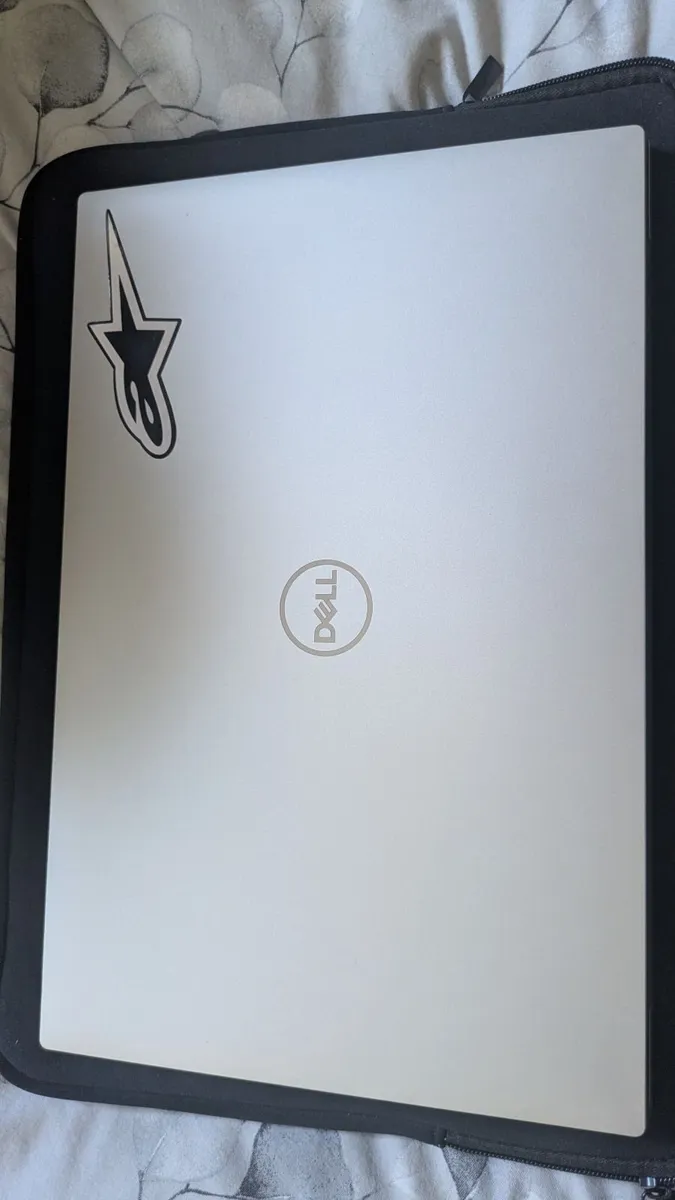 Dell XPS 17 9710 I9 model - Image 1