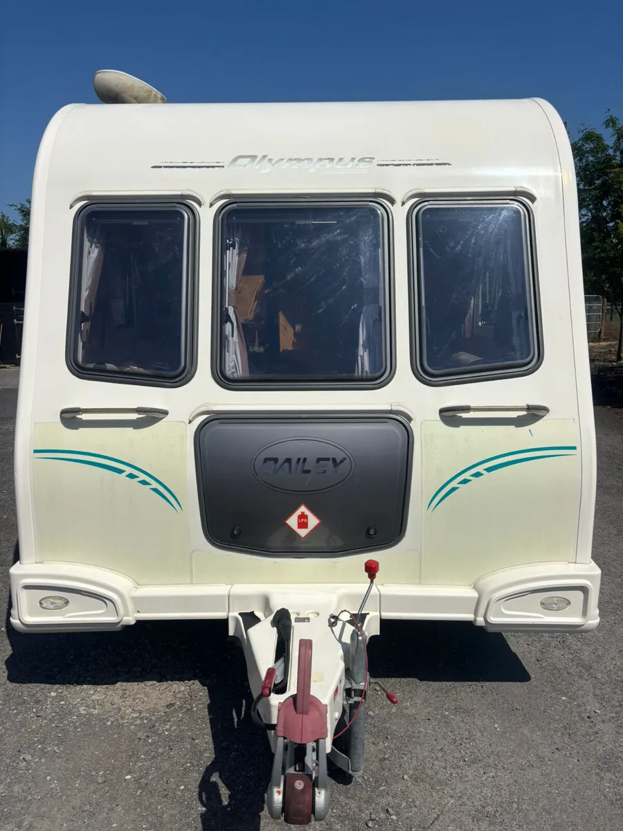 Bailey Olympus 4 berth fixed bed caravan - Image 2