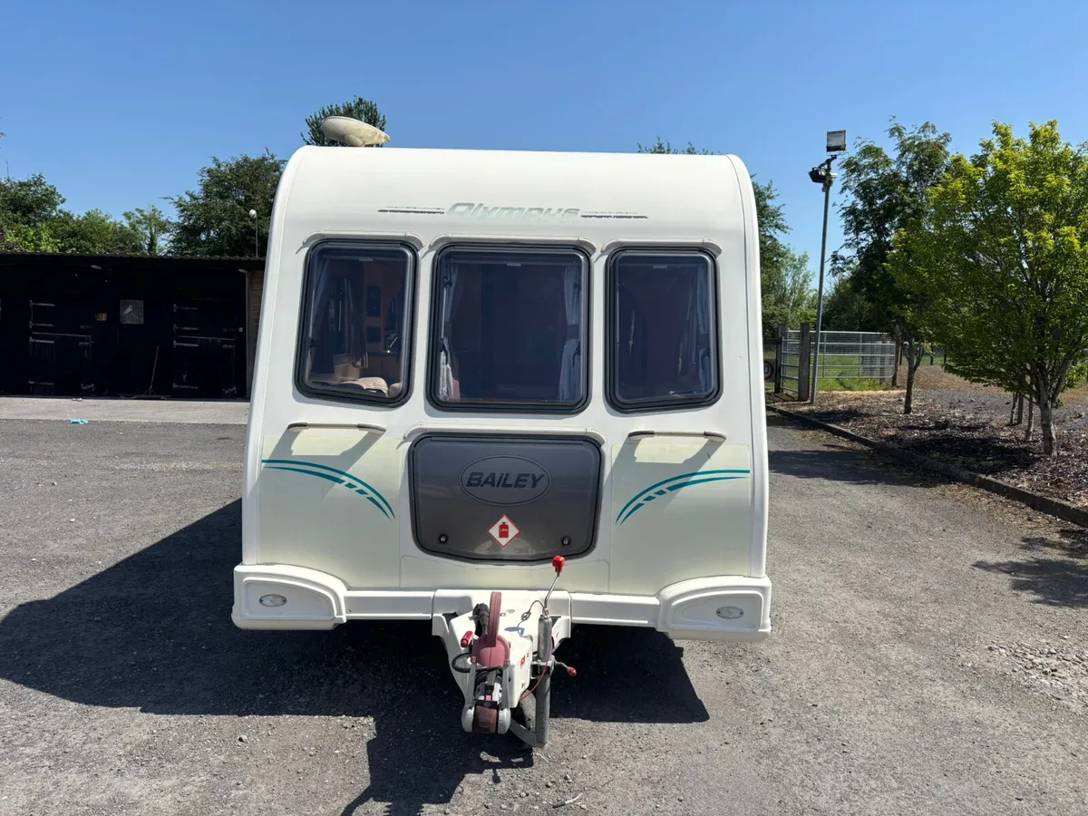 Bailey Olympus 4 berth fixed bed caravan - Image 3