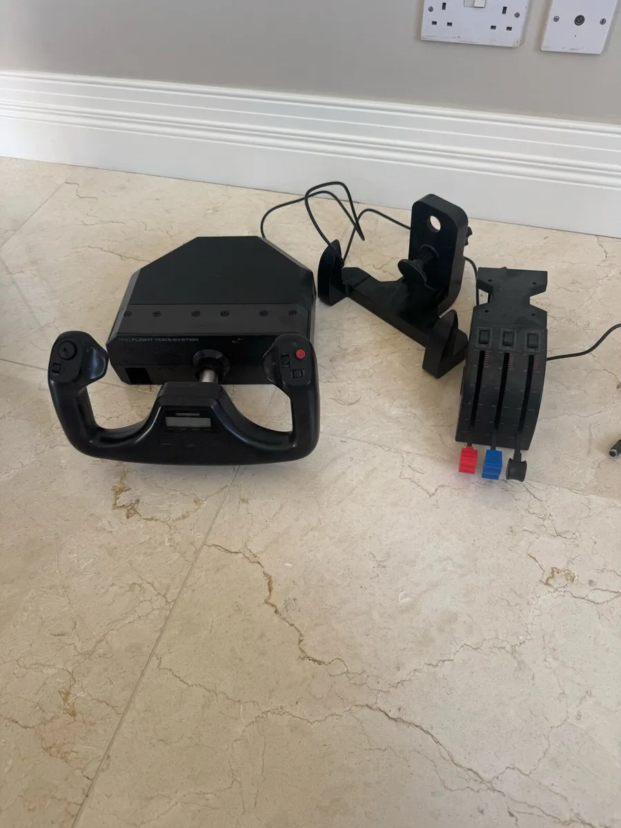 Flight Simulator - Image 1