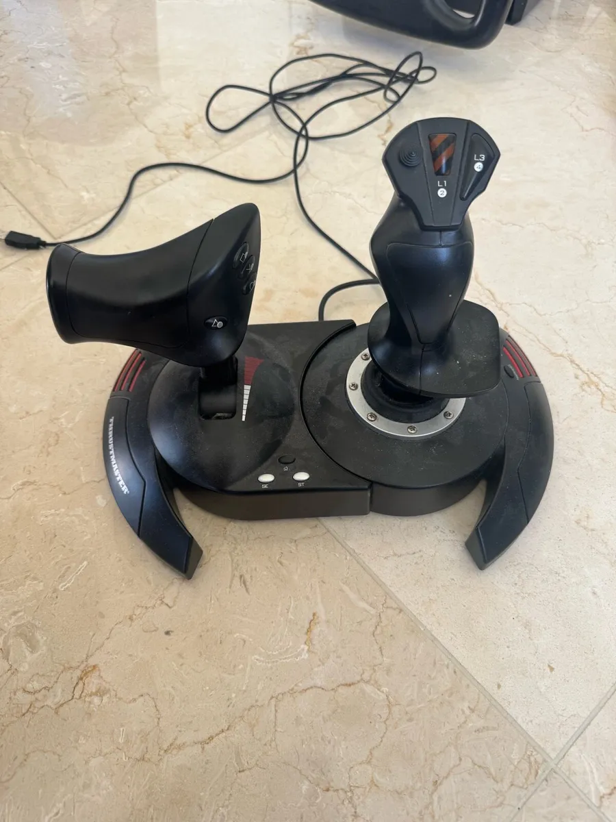 Flight Simulator - Image 2