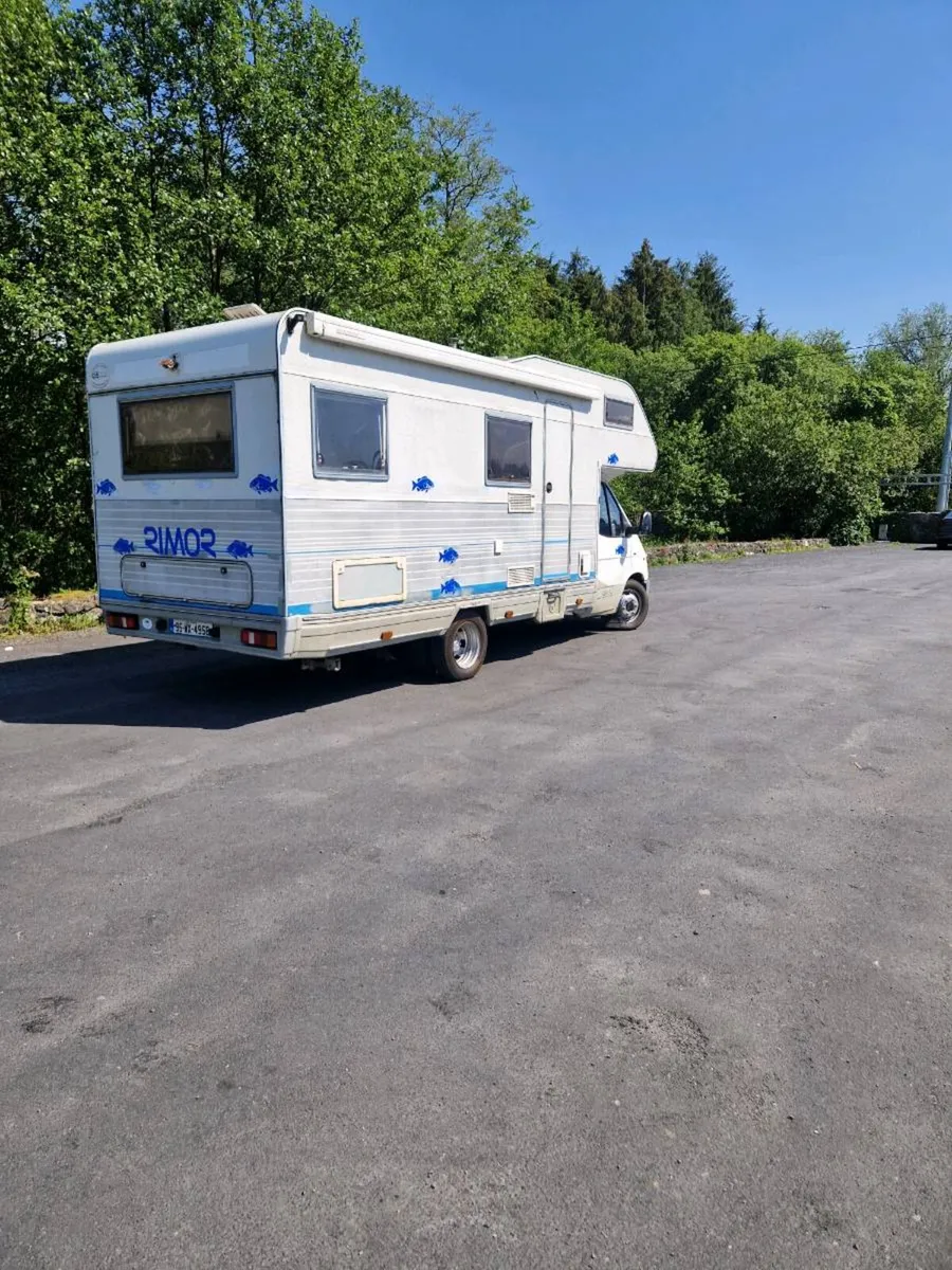 Camper - Image 4