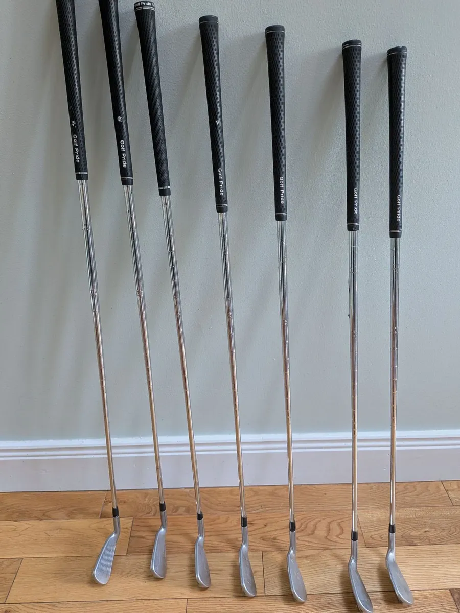 Ping G400 irons 4-PW - Image 4