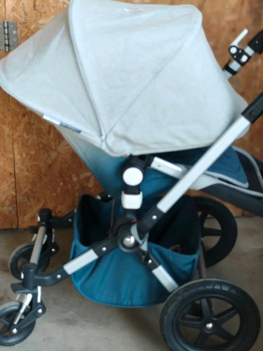 Stroller - Image 2