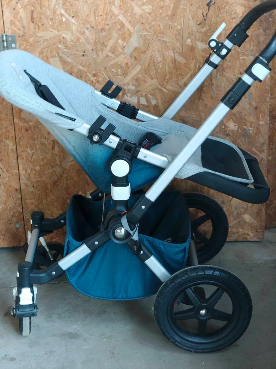 Stroller - Image 1