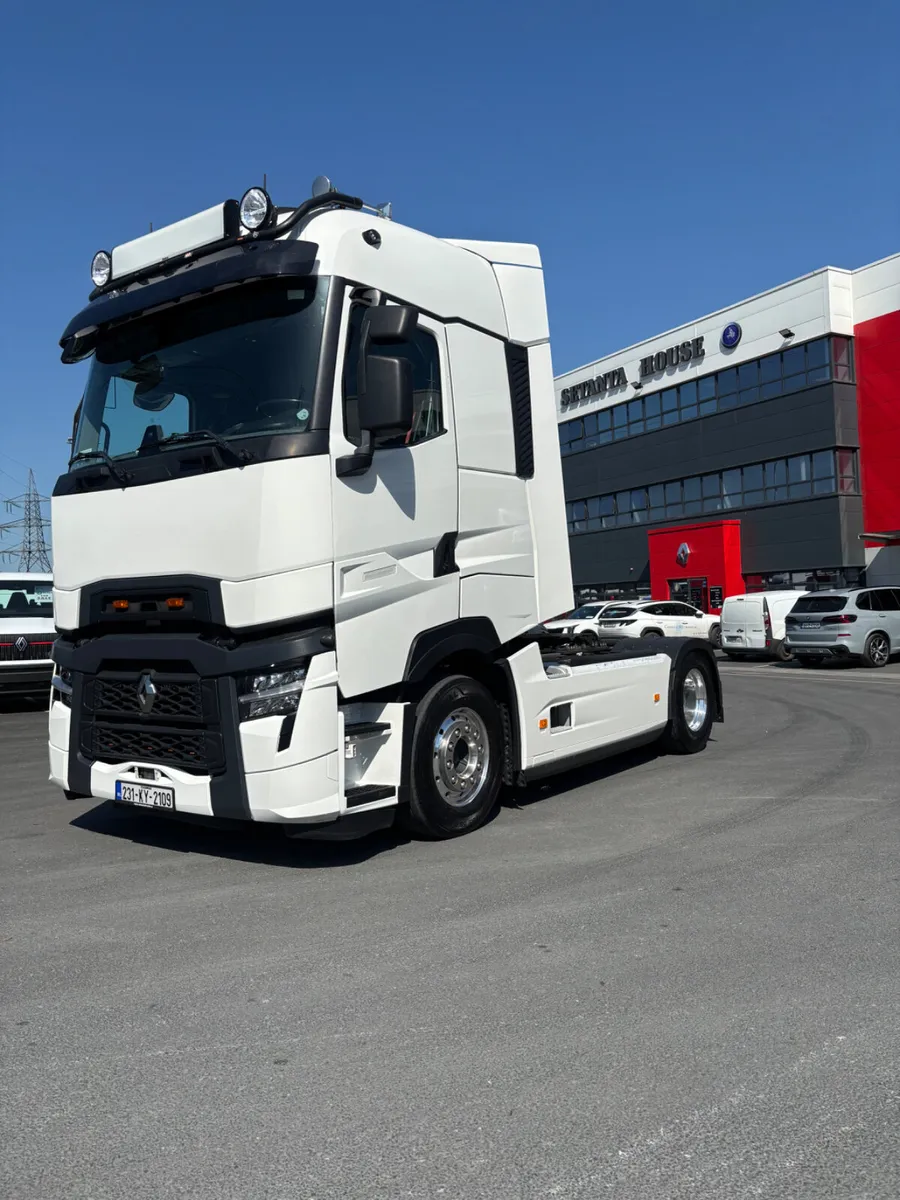 Renault T520 LHD - Image 1