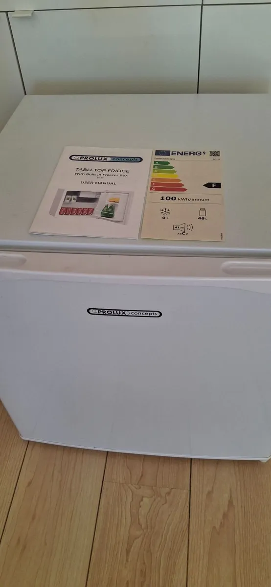 Small fridge with ice box - Image 1