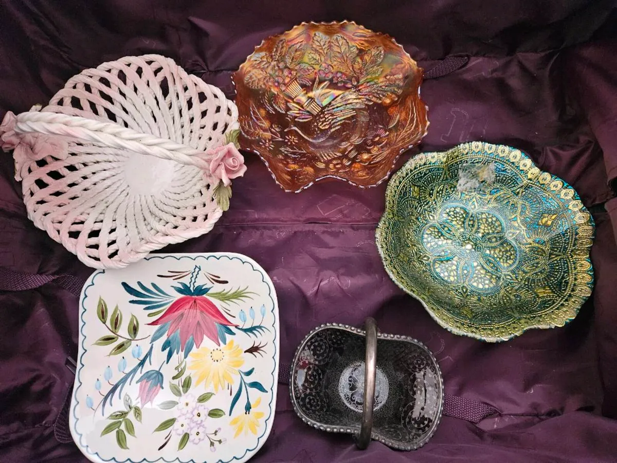 Mixed Lot of Fancy Collectable Dishes - Image 1