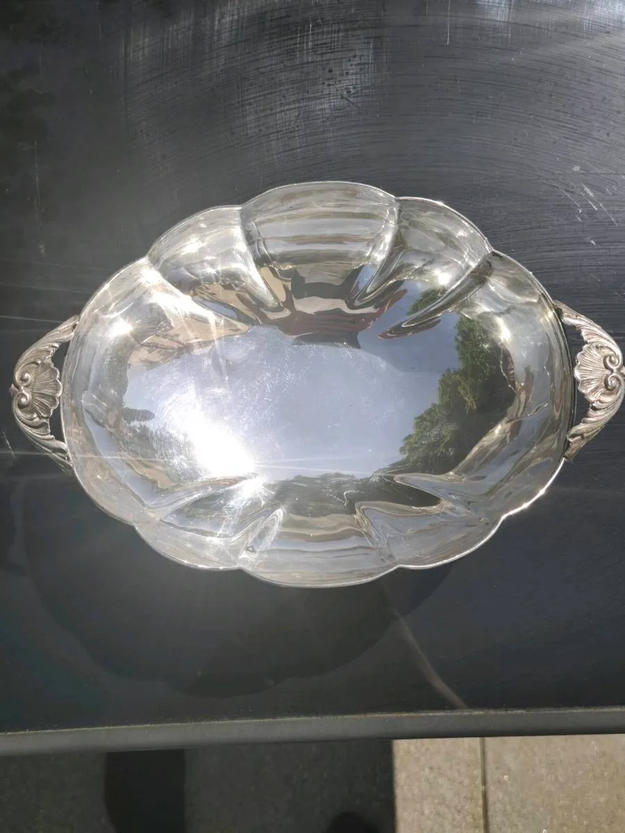 528grams Sterling silver Irish antique bowl - Image 3