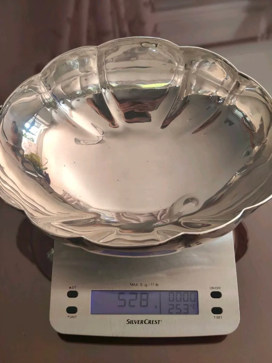 528grams Sterling silver Irish antique bowl - Image 1