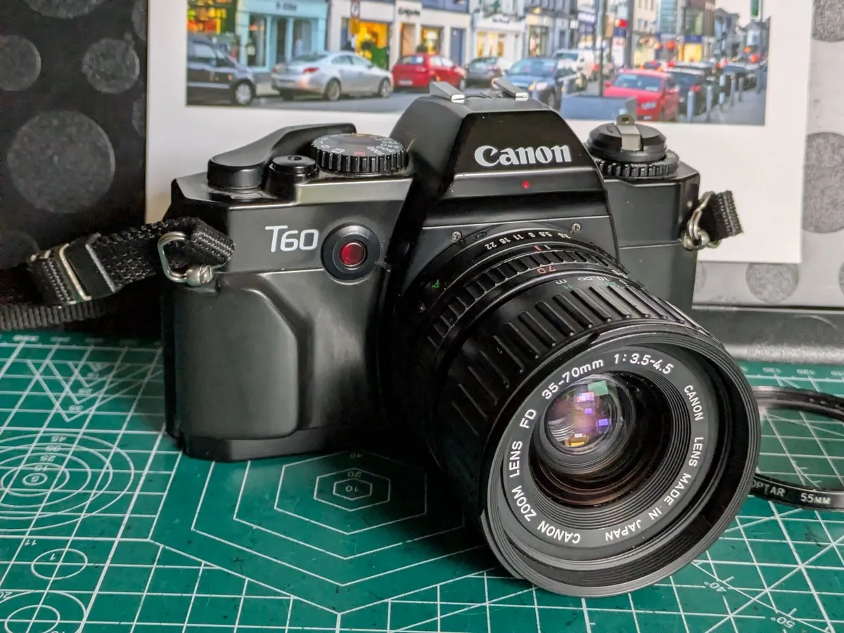 🎞️ Canon T60 - Image 1
