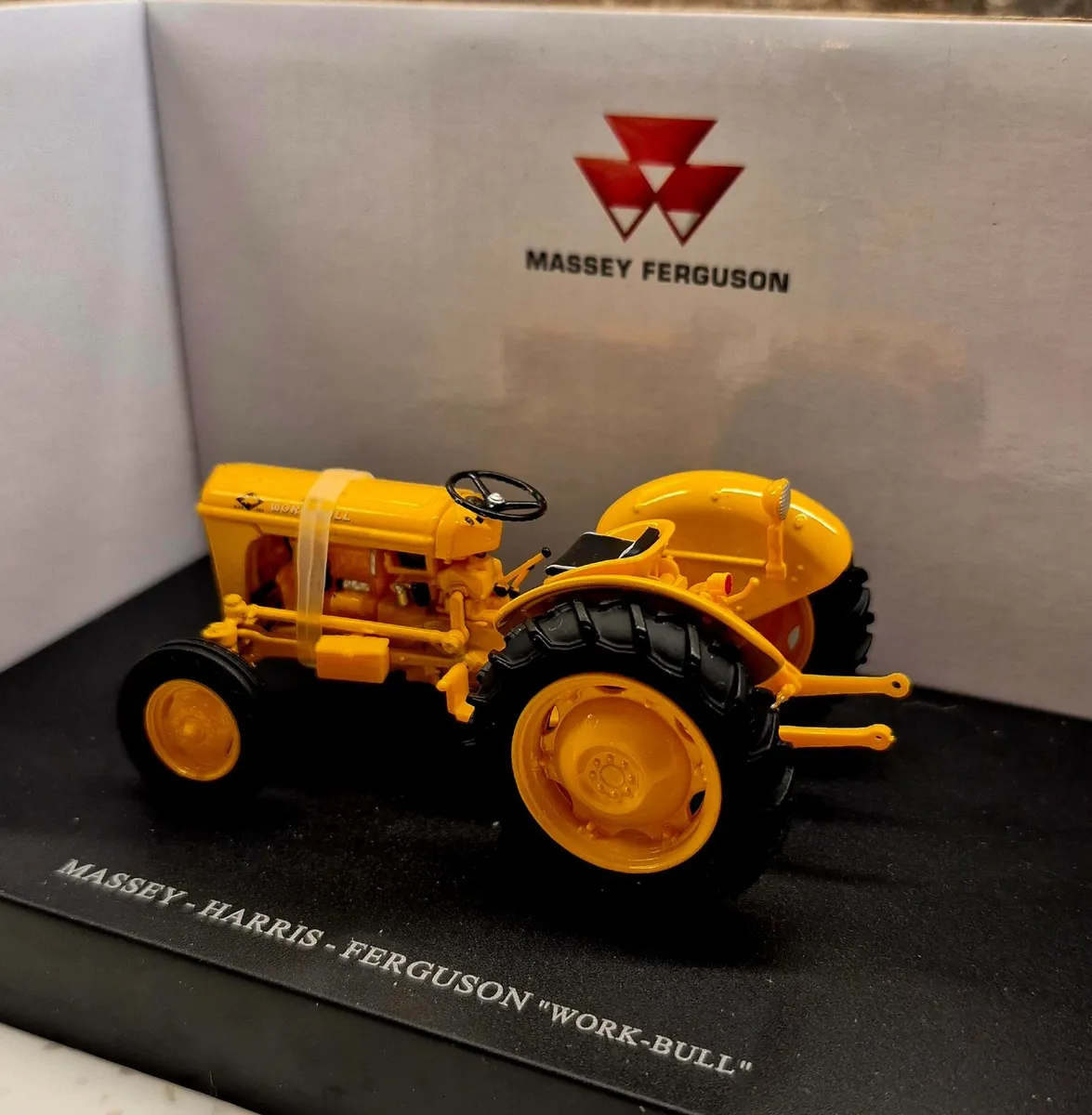 Massey Harris Ferguson 202 Work Bull Tractor Model - Image 4