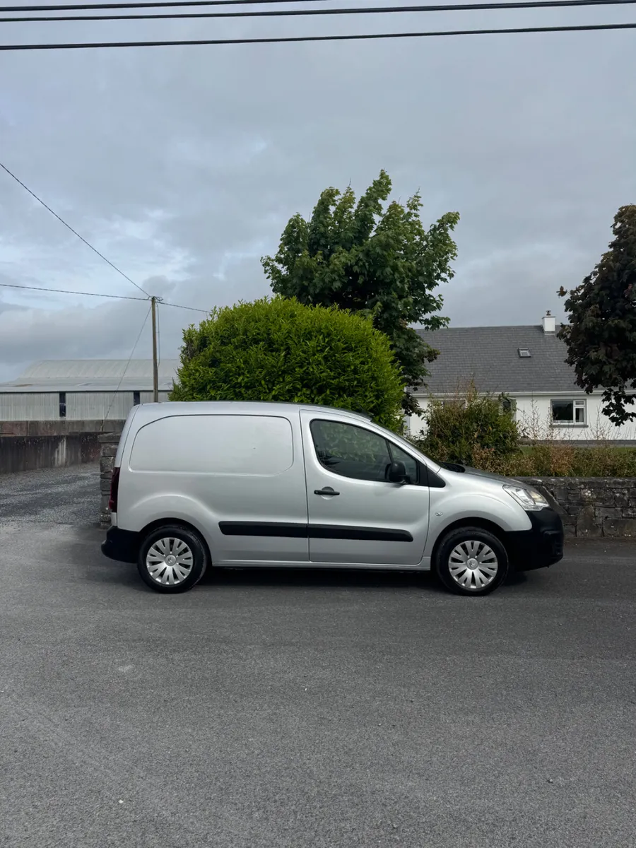 Citroen Berlingo 2018 - Image 2
