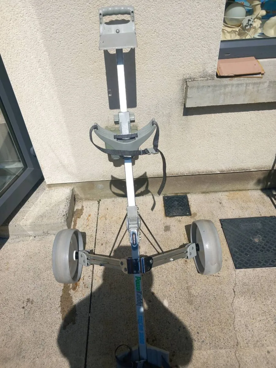 Powakaddy golf trolley - Image 3