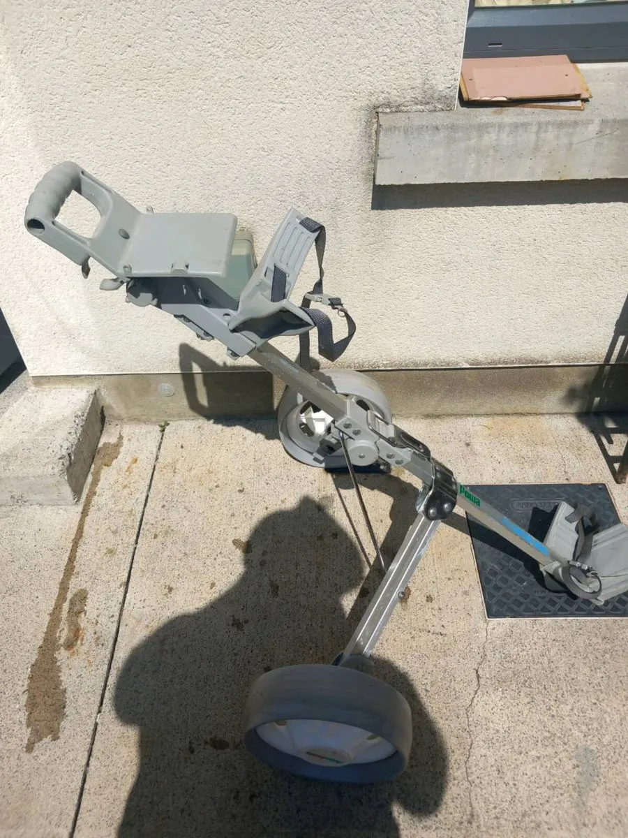 Powakaddy golf trolley - Image 4
