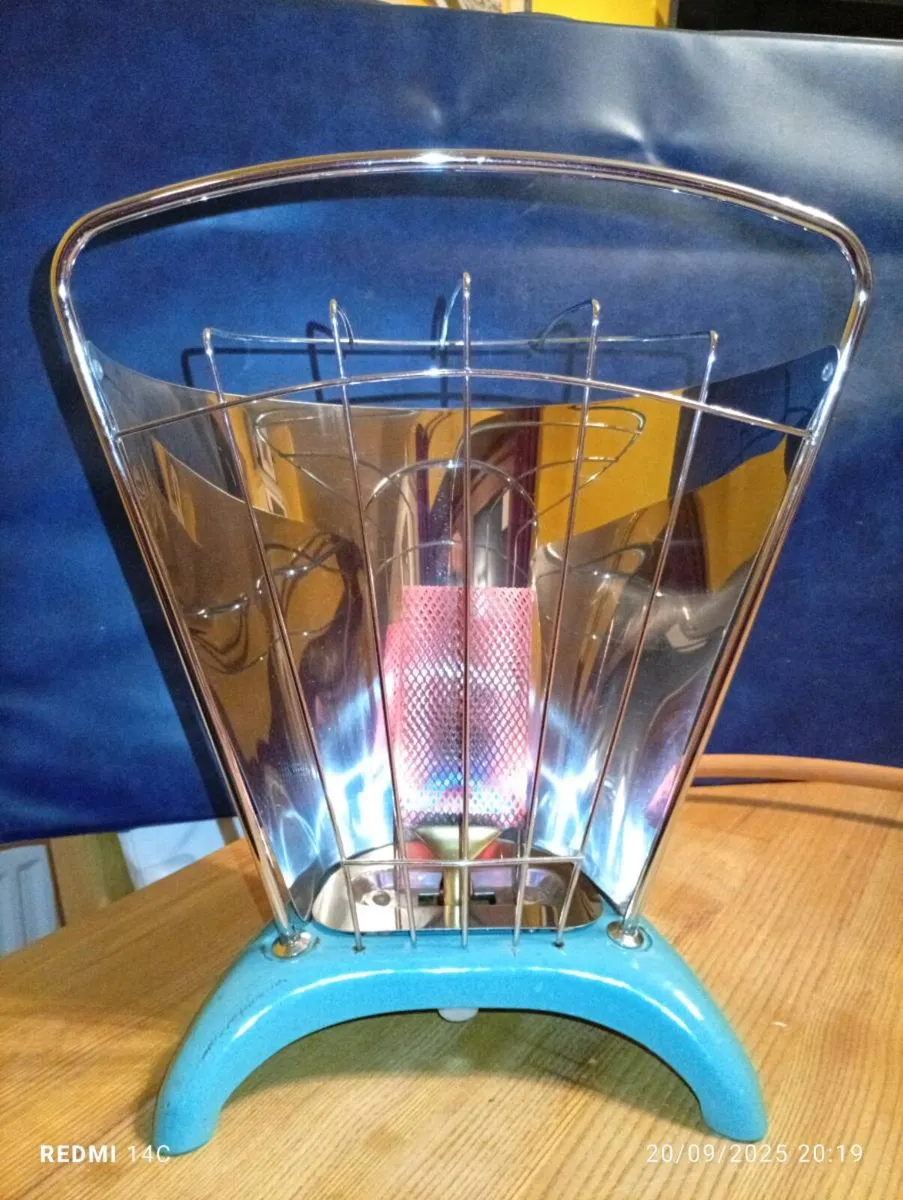 Vintage gas heater. - Image 3
