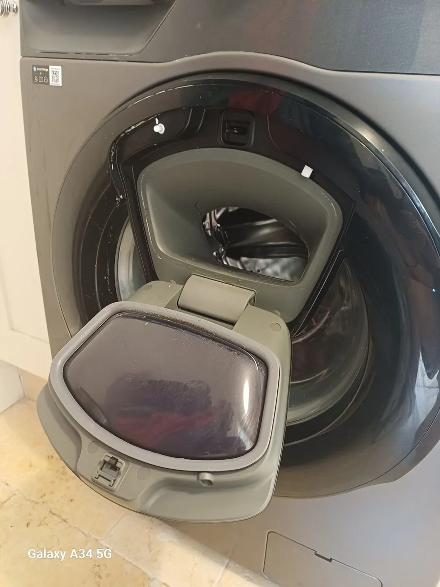 Samsung SmartThings Washing Machine 9kg - Image 2