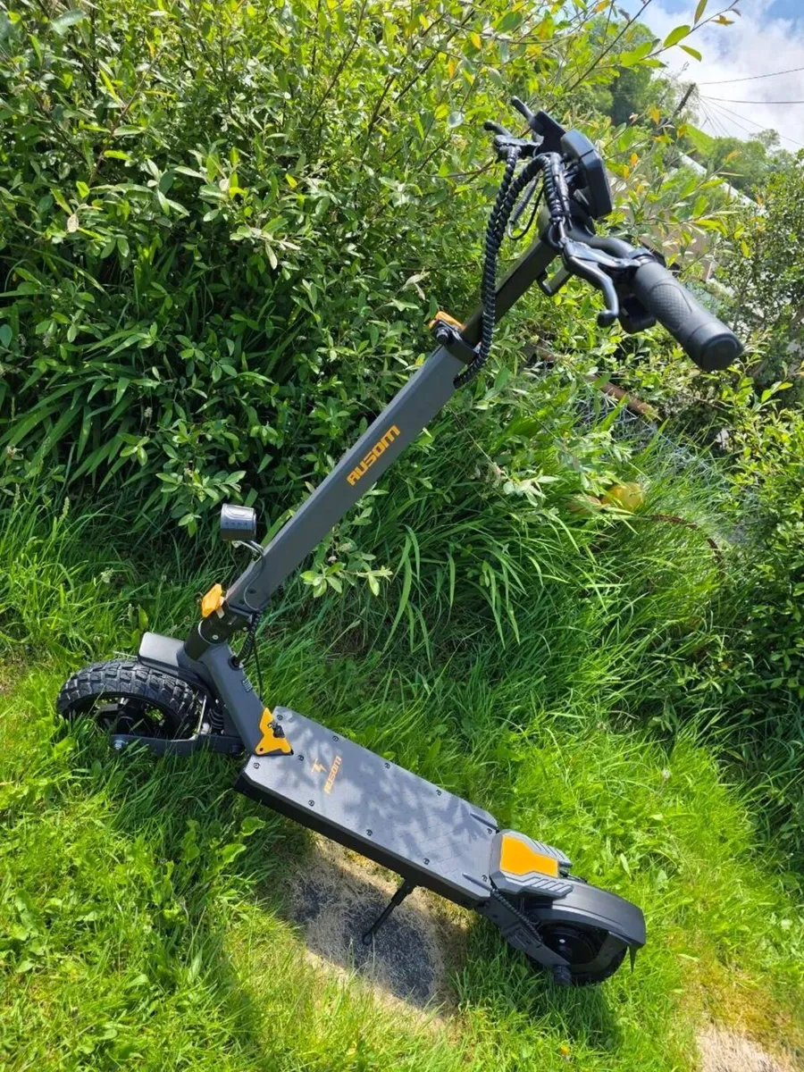 Electric scooter for sale - Image 2