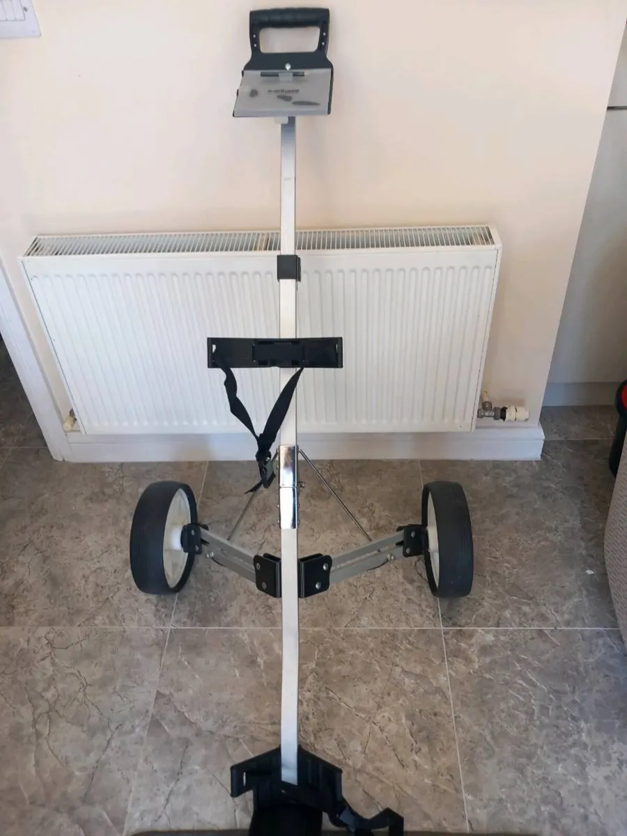 B-square golf trolley - Image 1