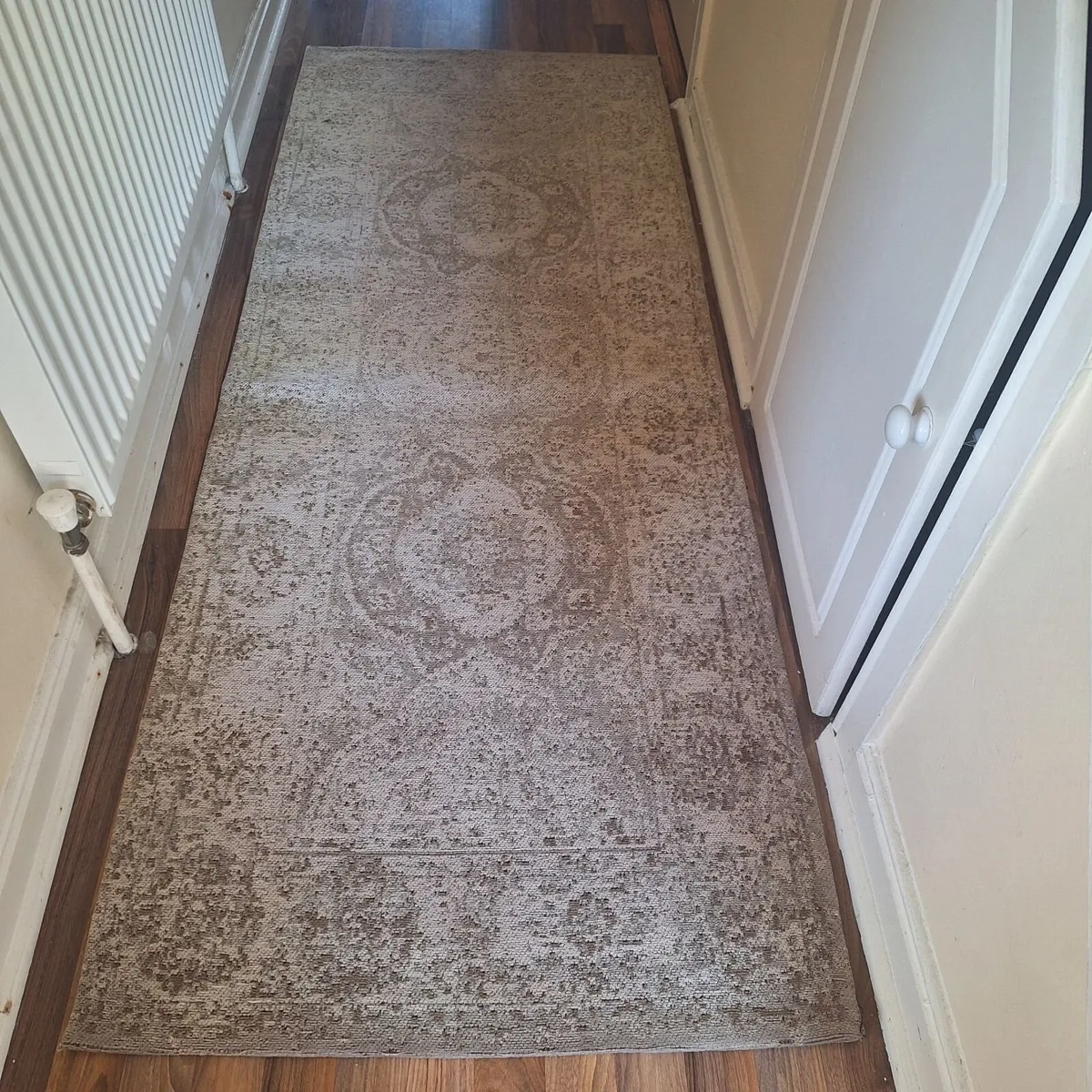 Vintage Style Hallway Runner Rug (198cm x 75cm) - Image 2