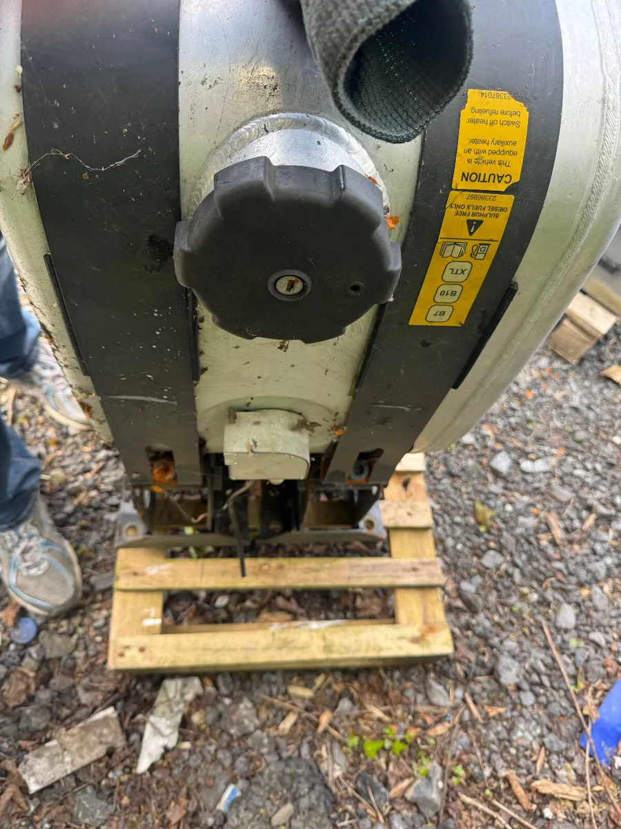 Volvo Diesel Tank - Image 2