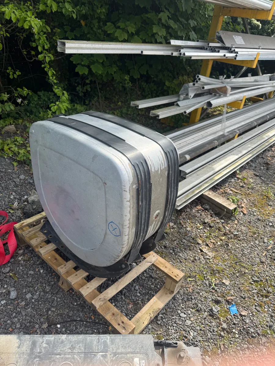 Volvo Diesel Tank - Image 3