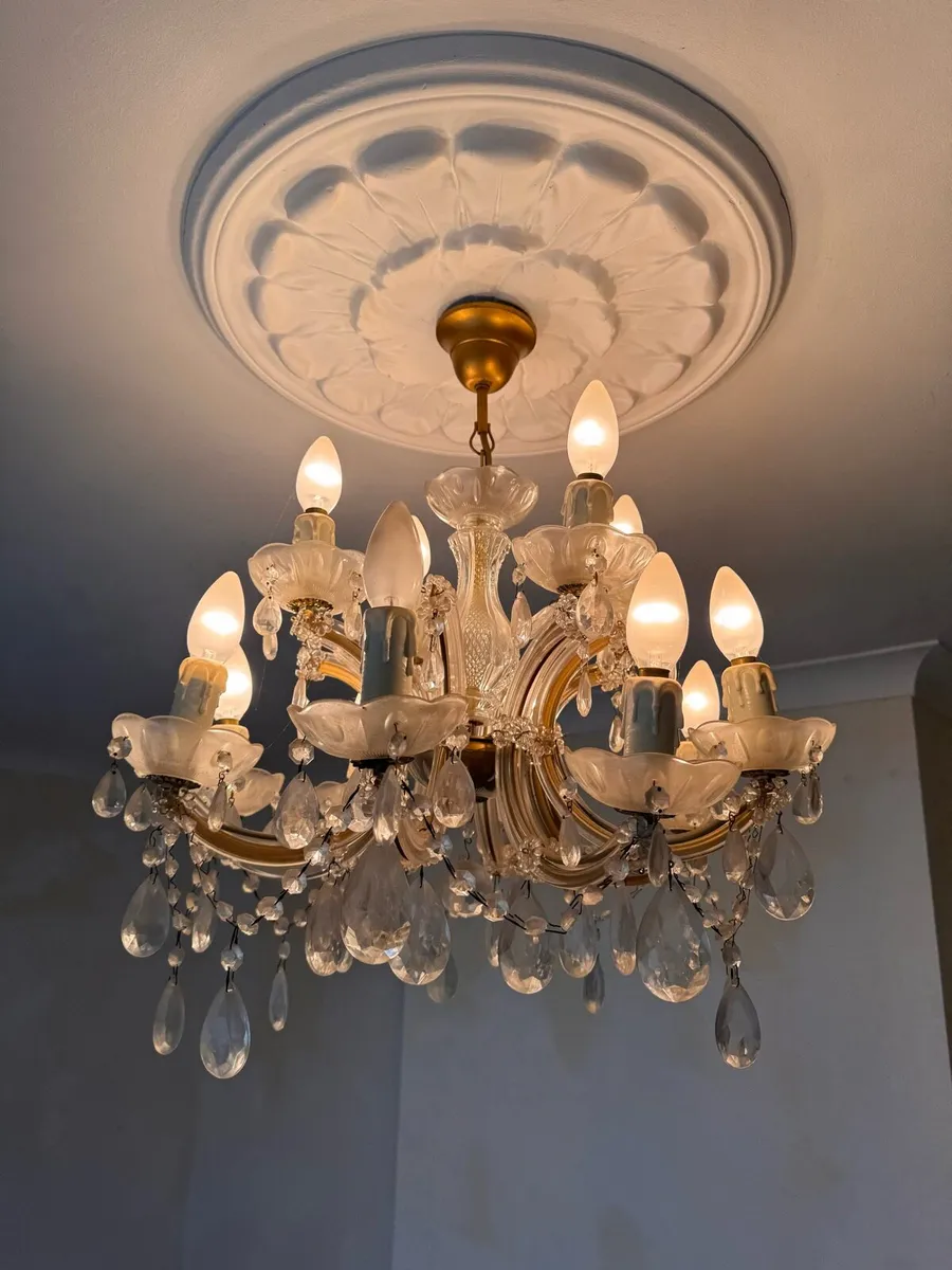 Crystal chandelier set - Image 1