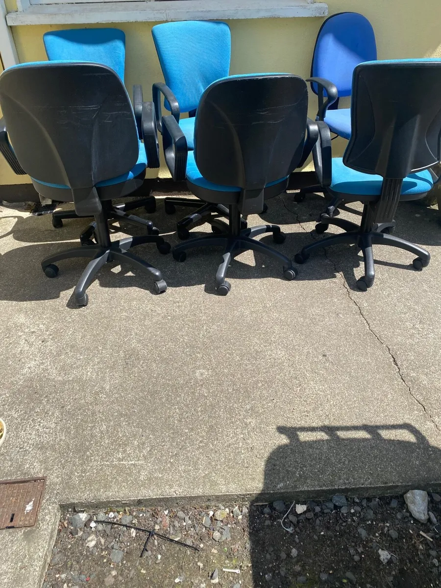 Office chairs - Image 2