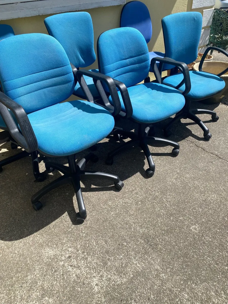 Office chairs - Image 3