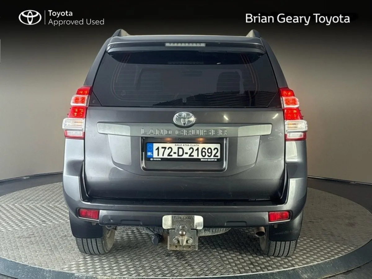 Toyota Land Cruiser LWB GX COMM - Image 4