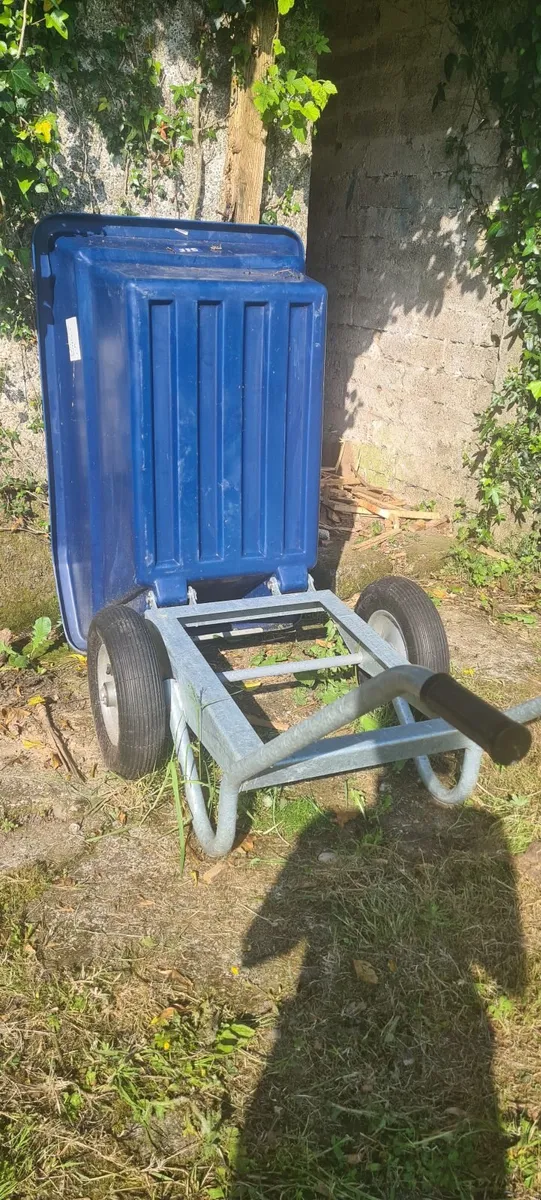 Wheelbarrow 250ltr - Image 3