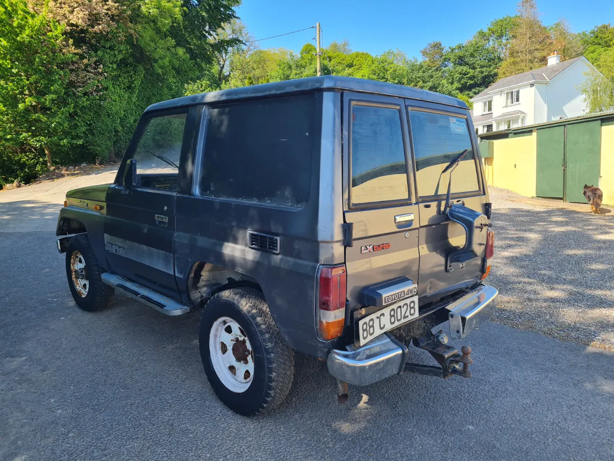 Toyota Land Cruiser 1988 - Image 4