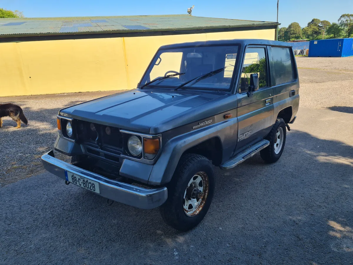 Toyota Land Cruiser 1988 - Image 3