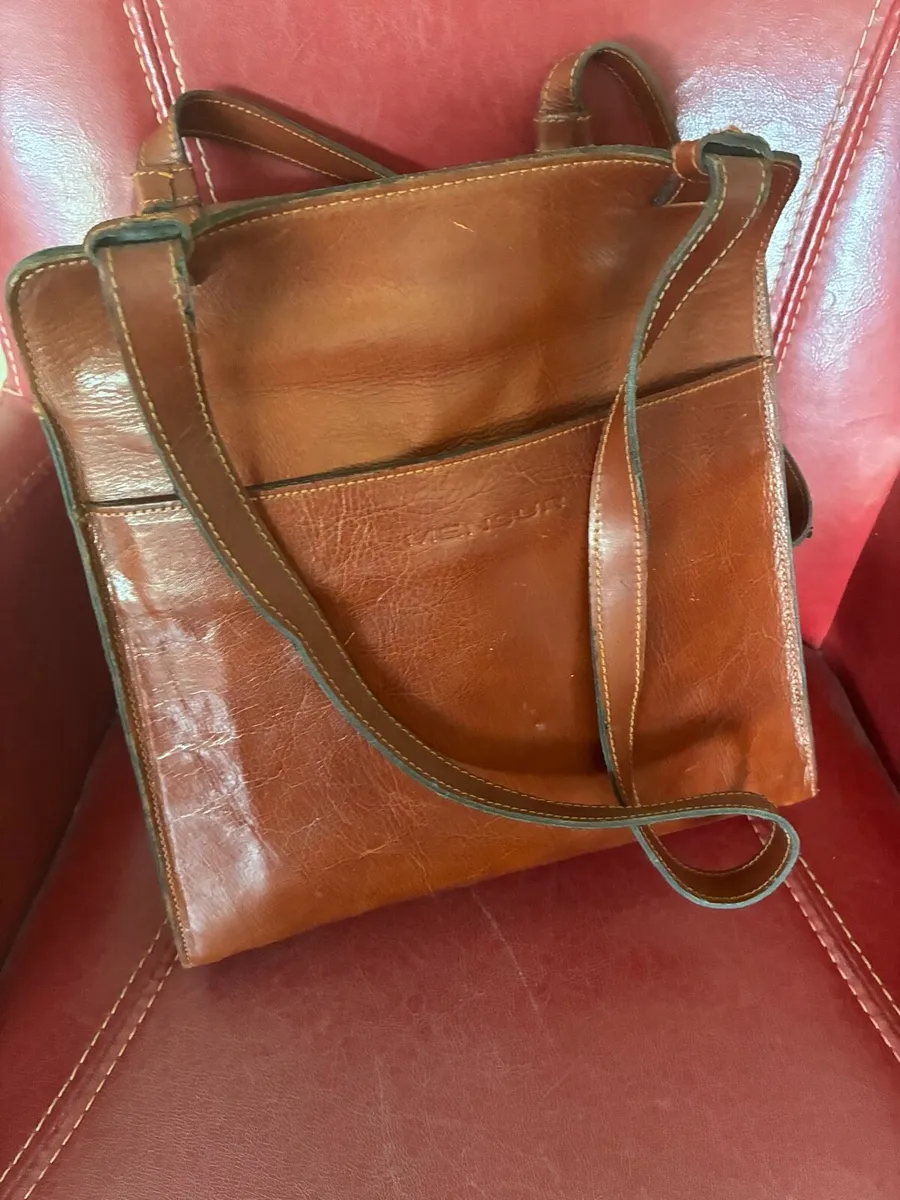 Menbur- Ladies Shoulder Bag - Image 1