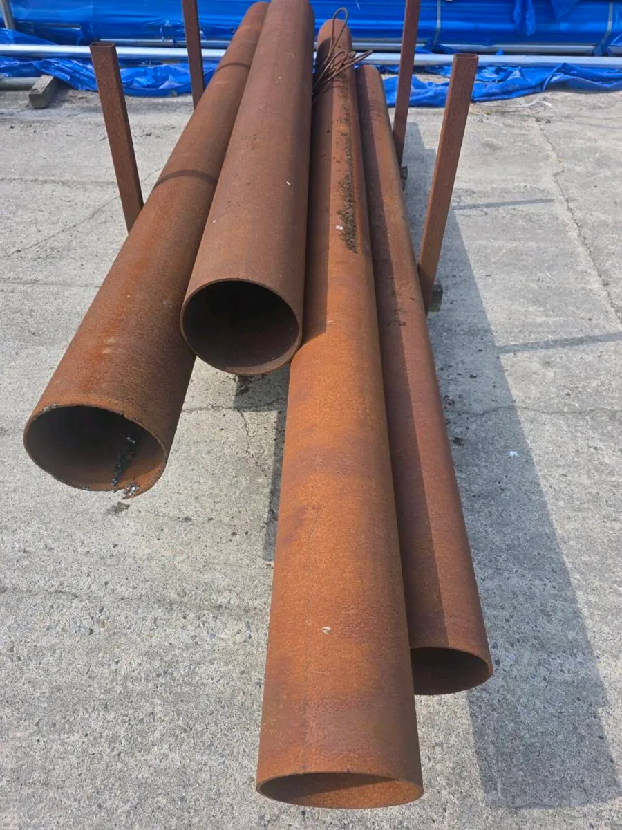Steel poles for hanging gates / fencing - Image 4