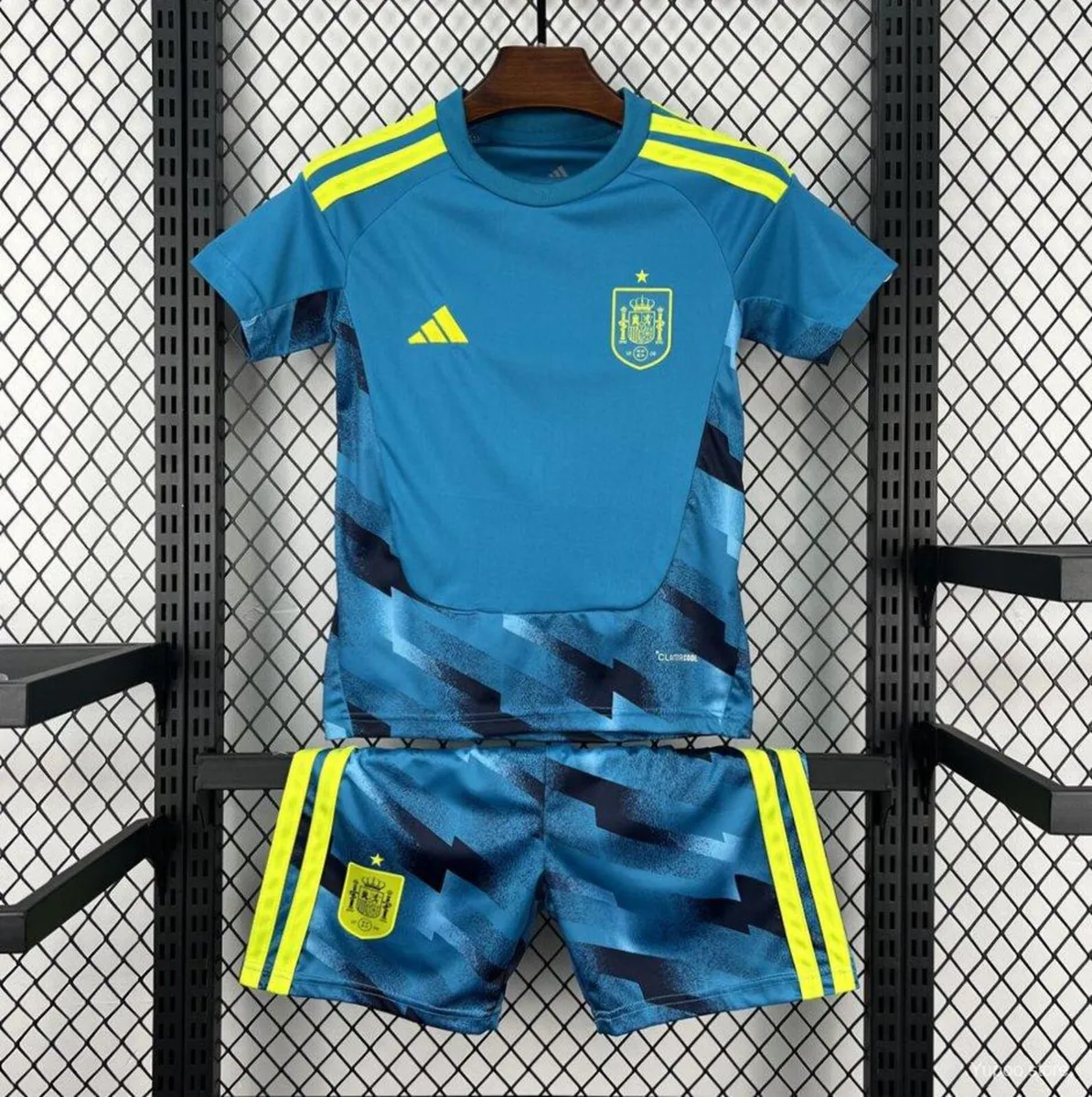 Spain 2026 World Cup goalkeeper kit - Image 1