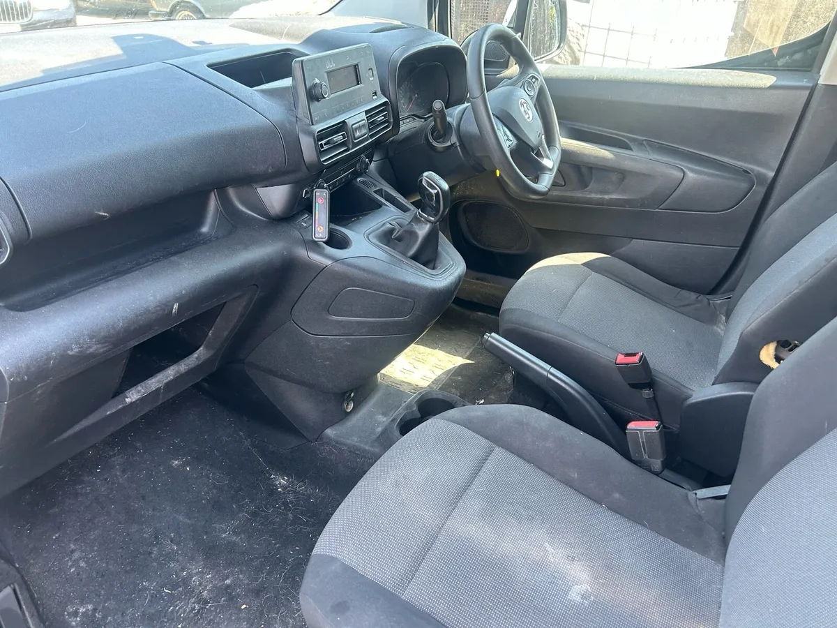 Vauxhall Combo Van - Image 4