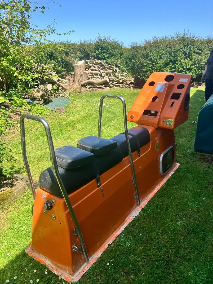 Ribcraft console - Image 1