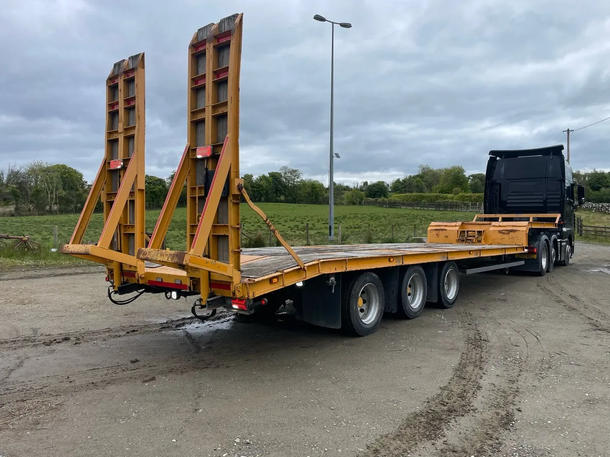 3 axel low loader tough line - Image 2