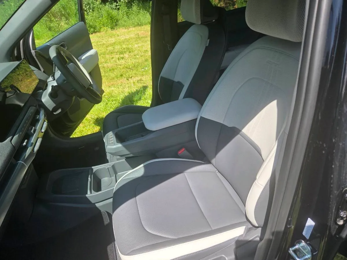 Kia Ev3 2025 GT-line only 1400 kms from new - Image 3