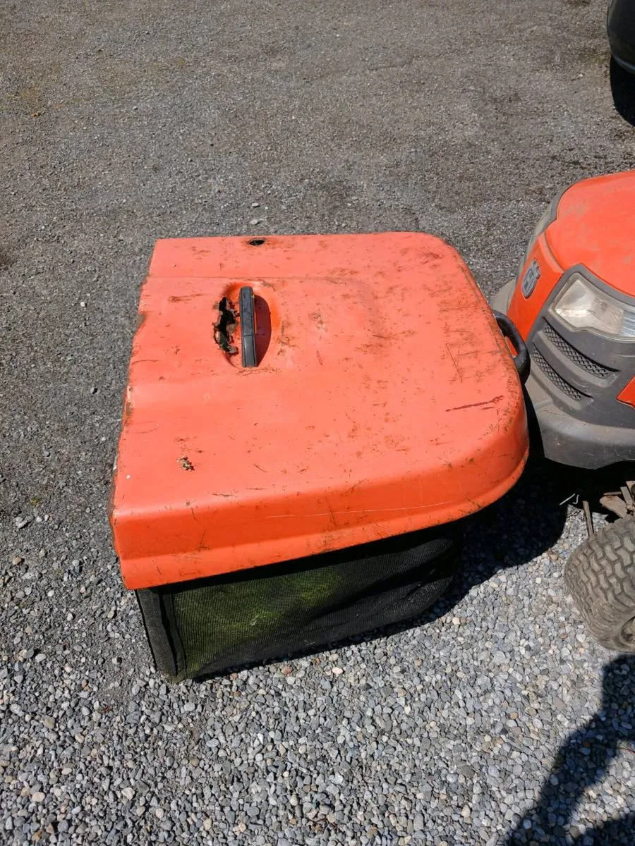 Husqvarna geared 15hp kolher breaking 4 parts - Image 4