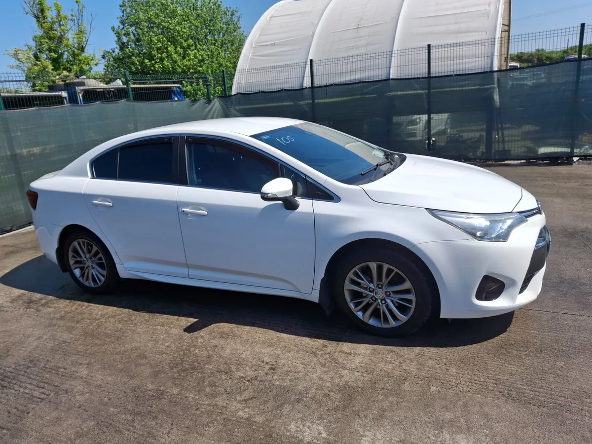 152 Toyota Avensis  Diesel Drive Home - Image 3