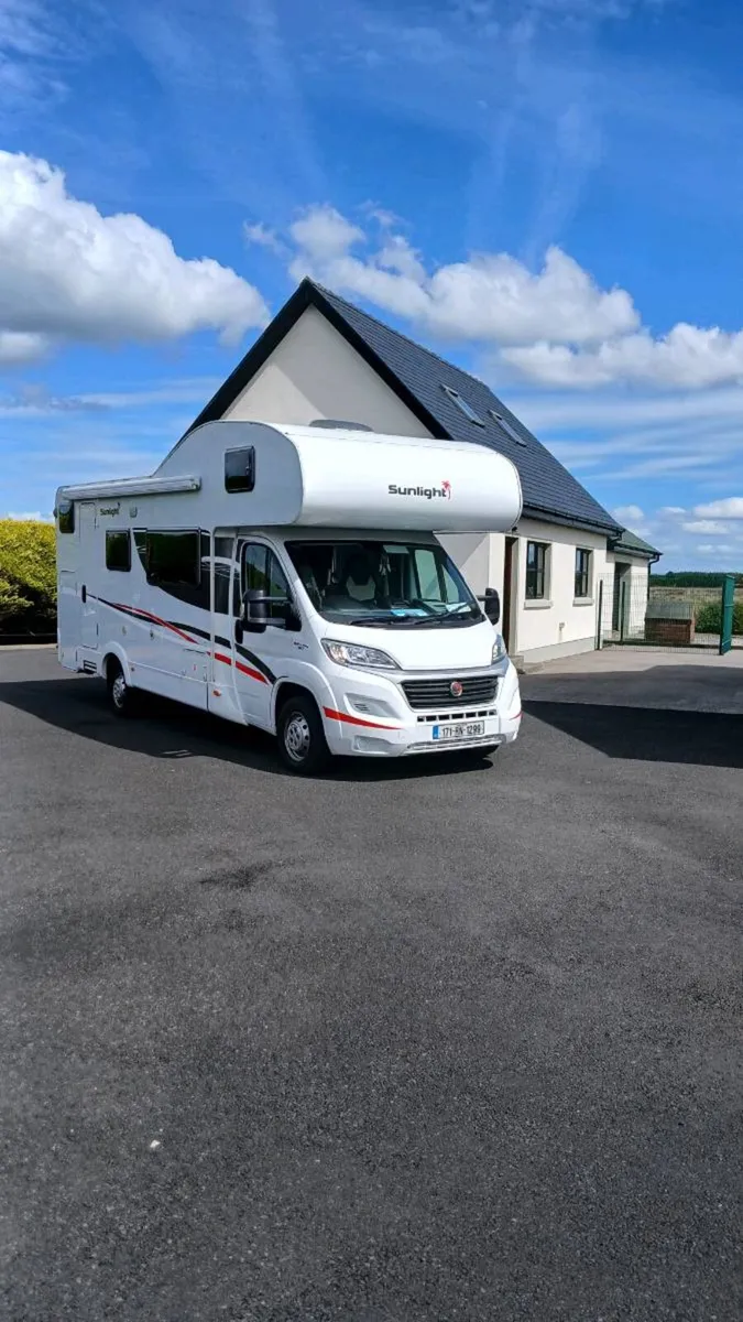 Camper - Image 1