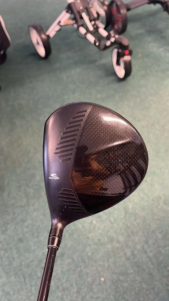 Cobra King F9 9.0 Atmos Fujkura 7x €185 - Image 3