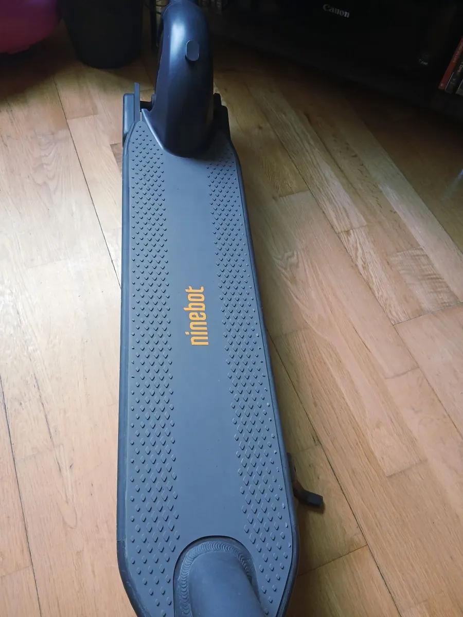 Electric scooter - Image 2