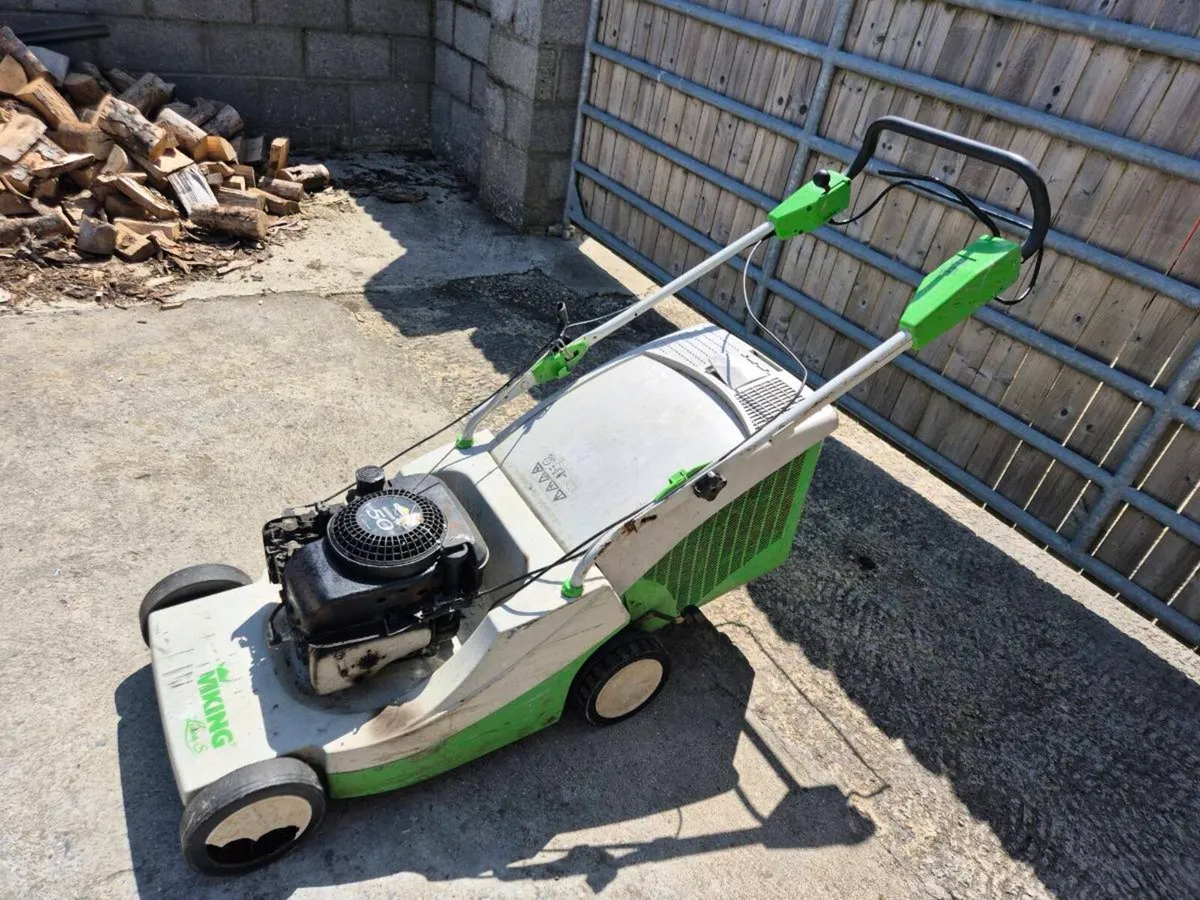 Viking self Drive lawnmower - Image 4