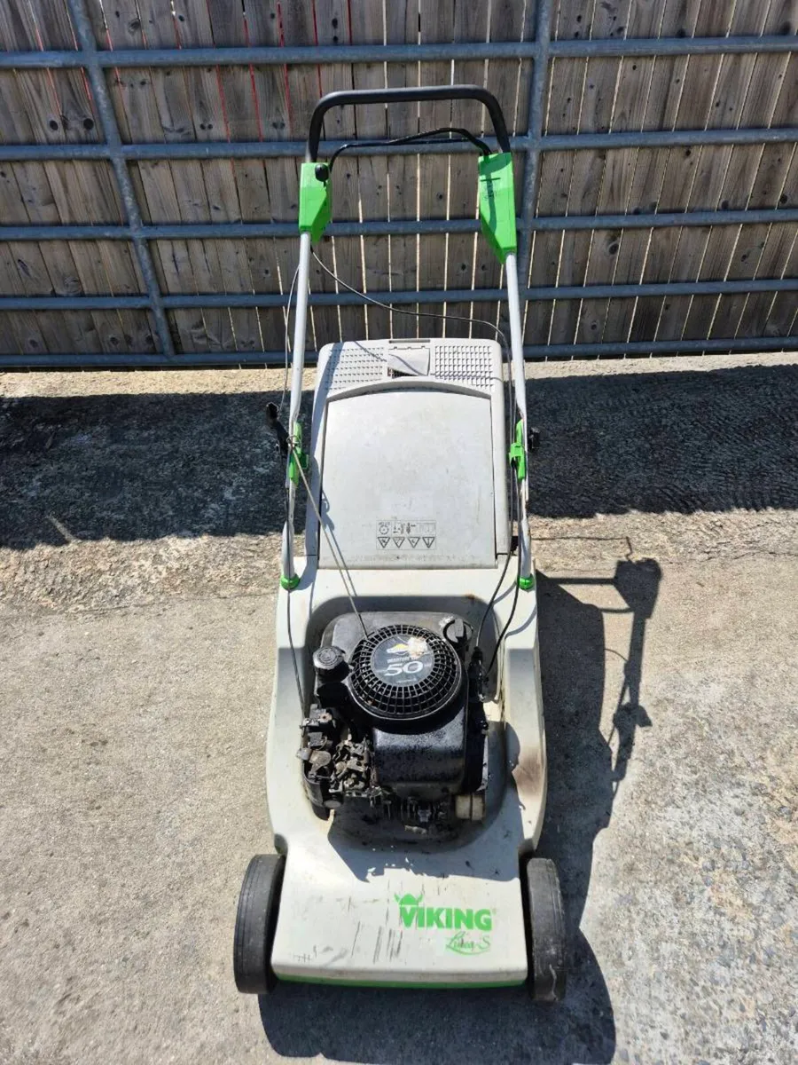 Viking self Drive lawnmower - Image 1